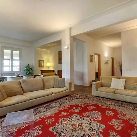 Ponte Vecchio Bardi Street Apartmán Florencie